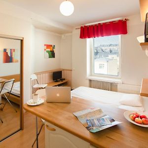 Studio met een King Size Bed